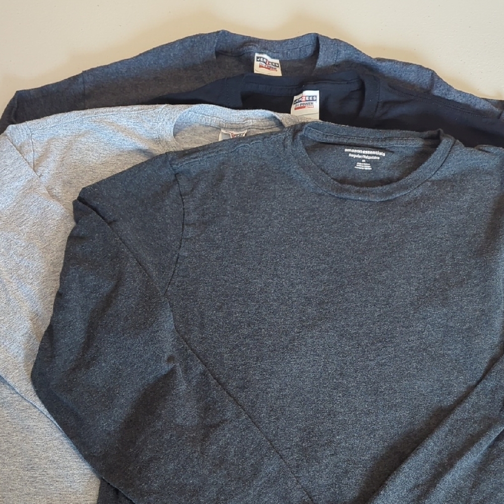 BUNDLE Men's Long Sleeve Crew Neck Shirts (Lot of 4)